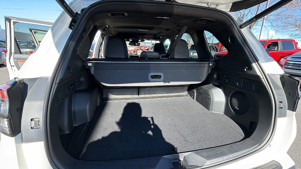Used 2025 Subaru Forester Sport image 13