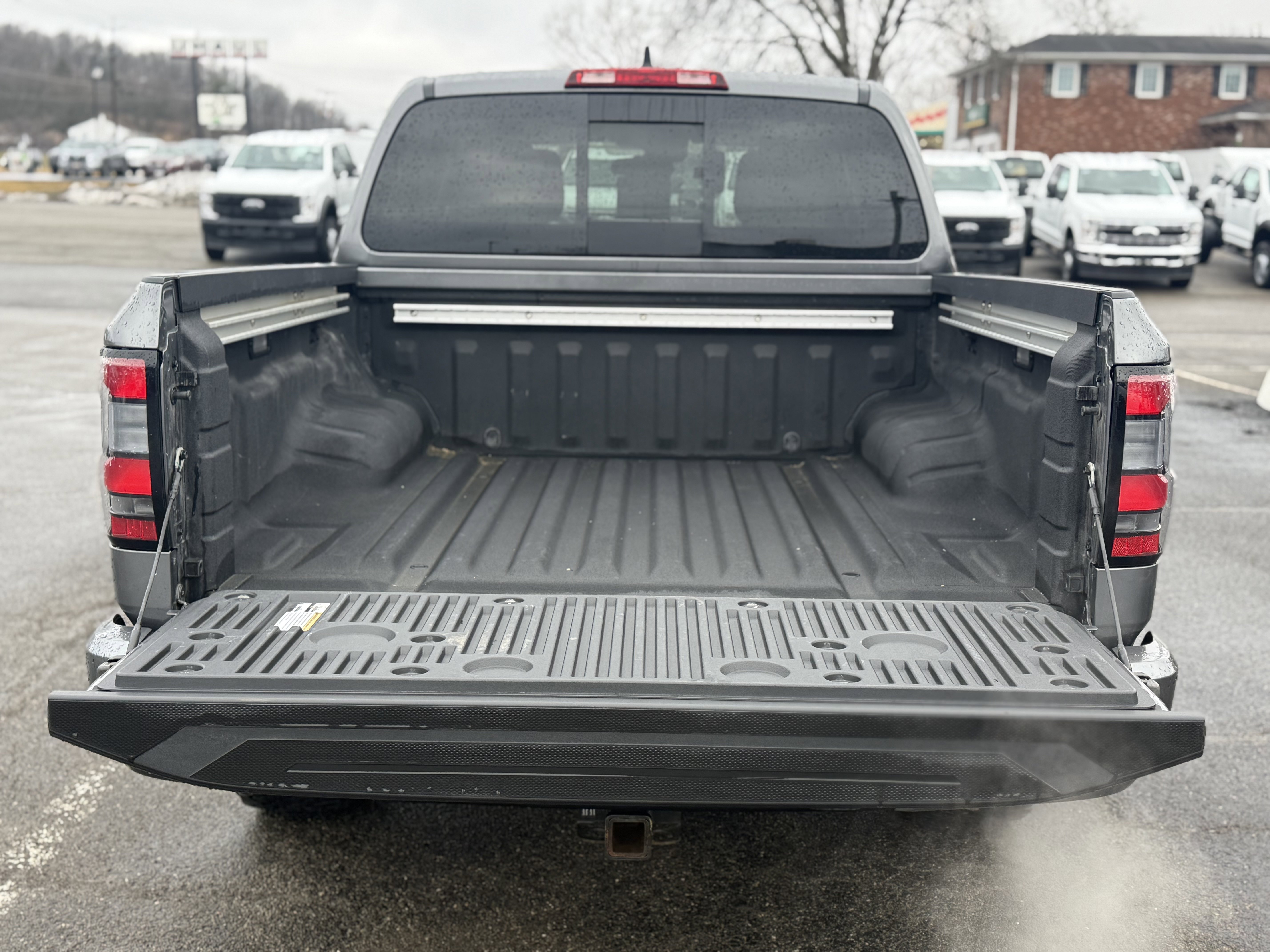 Used 2023 Nissan Frontier SV w/ SV Convenience Package image 4