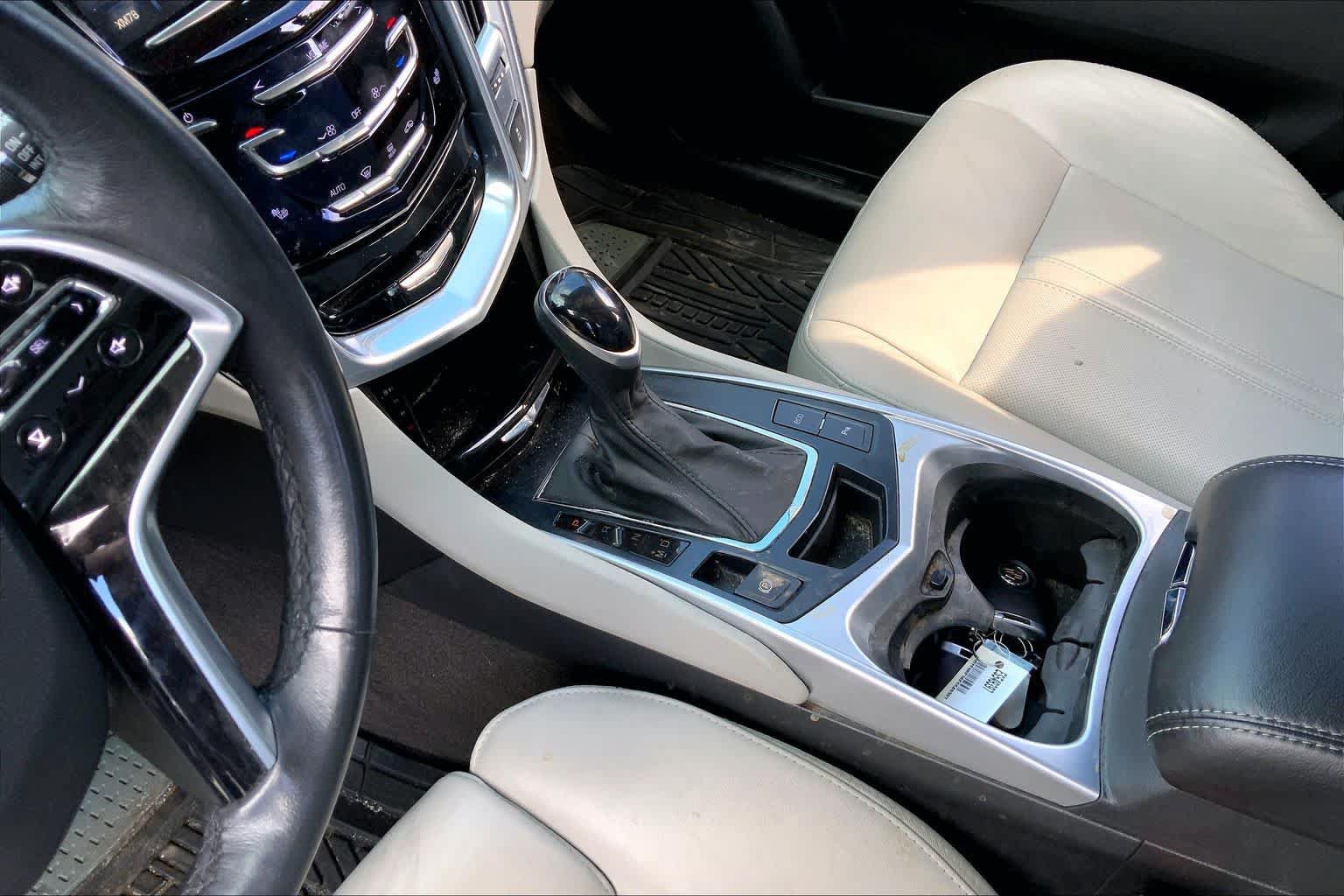 Used 2014 Cadillac SRX Luxury FWD image 17