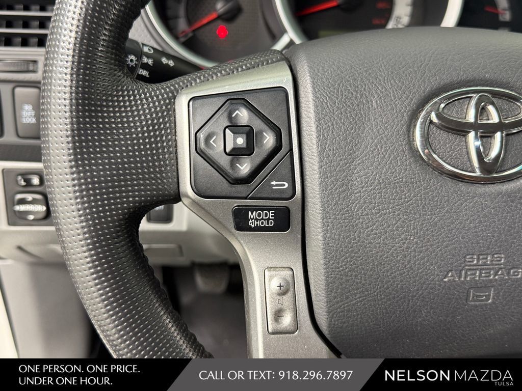 Used 2015 Toyota Tacoma 4x4 Double Cab w/ TRD Off-Road Package image 21