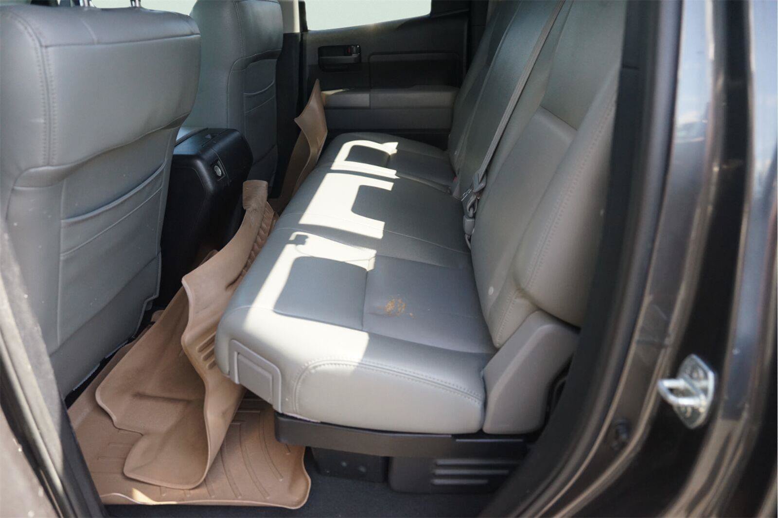 Used 2013 Toyota Tundra 2WD Double Cab w/ SR5 Pkg image 12