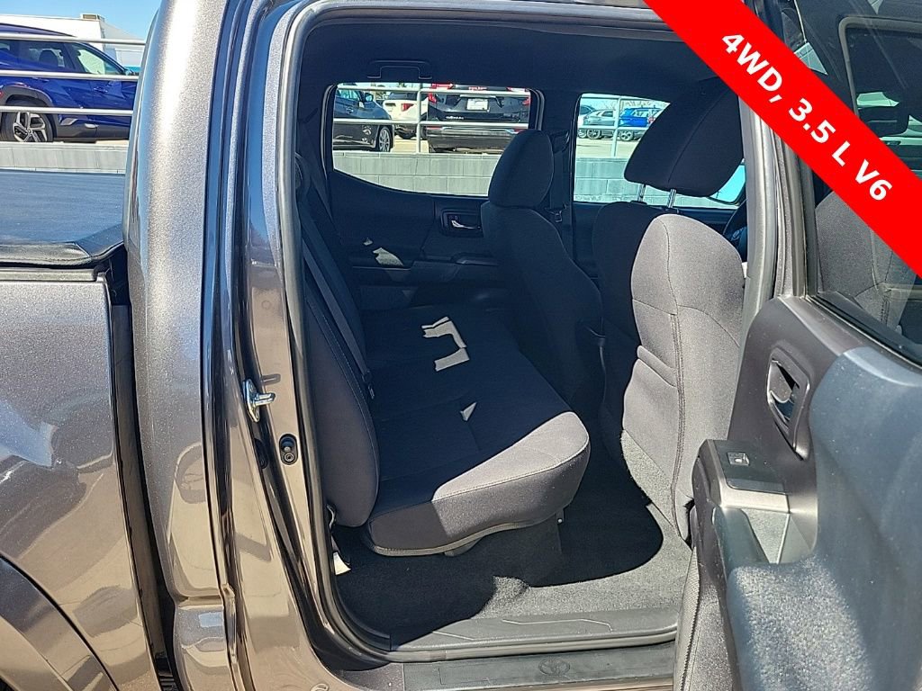 Used 2020 Toyota Tacoma TRD Sport image 15