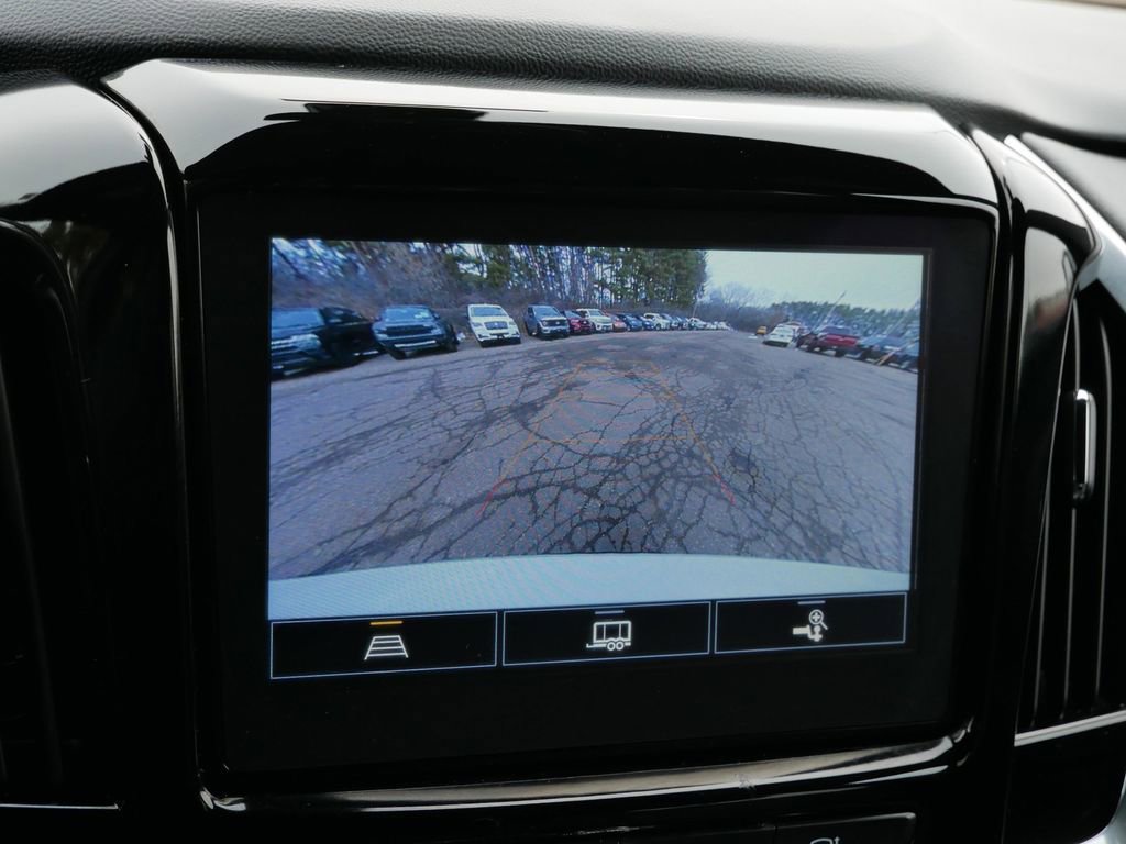 Used 2023 Chevrolet Traverse LT image 28
