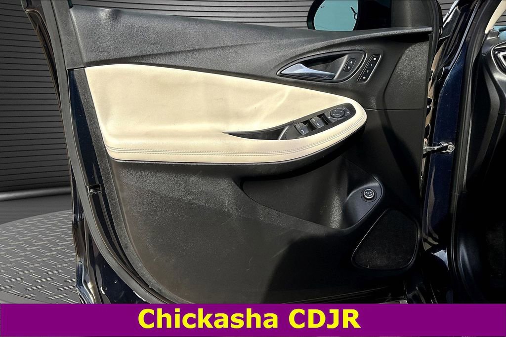 Used 2021 Buick Encore GX Essence w/ Sport Touring Package image 19