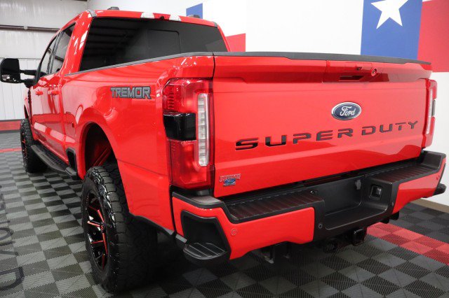 Used 2024 Ford F250 Lariat w/ Lariat Ultimate Package AWD/4WD image 3