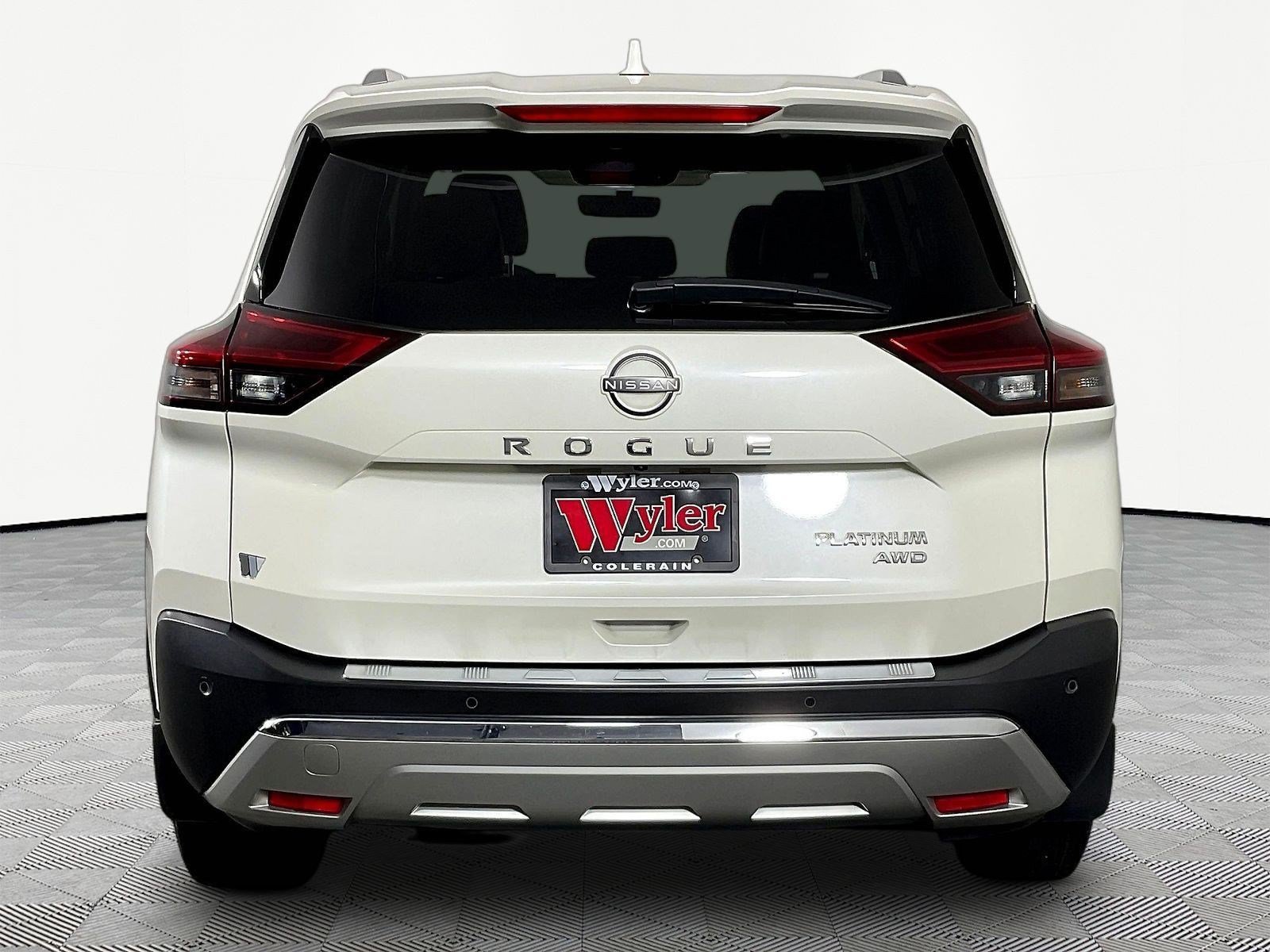 Certified 2022 Nissan Rogue Platinum w/ Head-Up Display Package AWD/4WD image 5