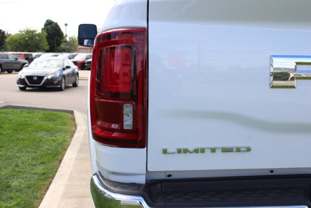 Used 2025 RAM 2500 Limited AWD/4WD image 42