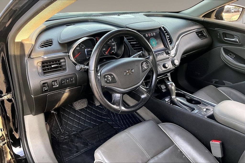 Used 2017 Chevrolet Impala Premier FWD image 13
