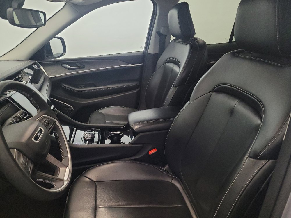 Used 2023 Jeep Grand Cherokee 4WD 4xe image 17