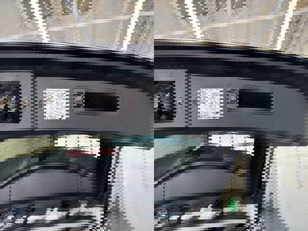 Certified 2024 Toyota Highlander XLE image 12