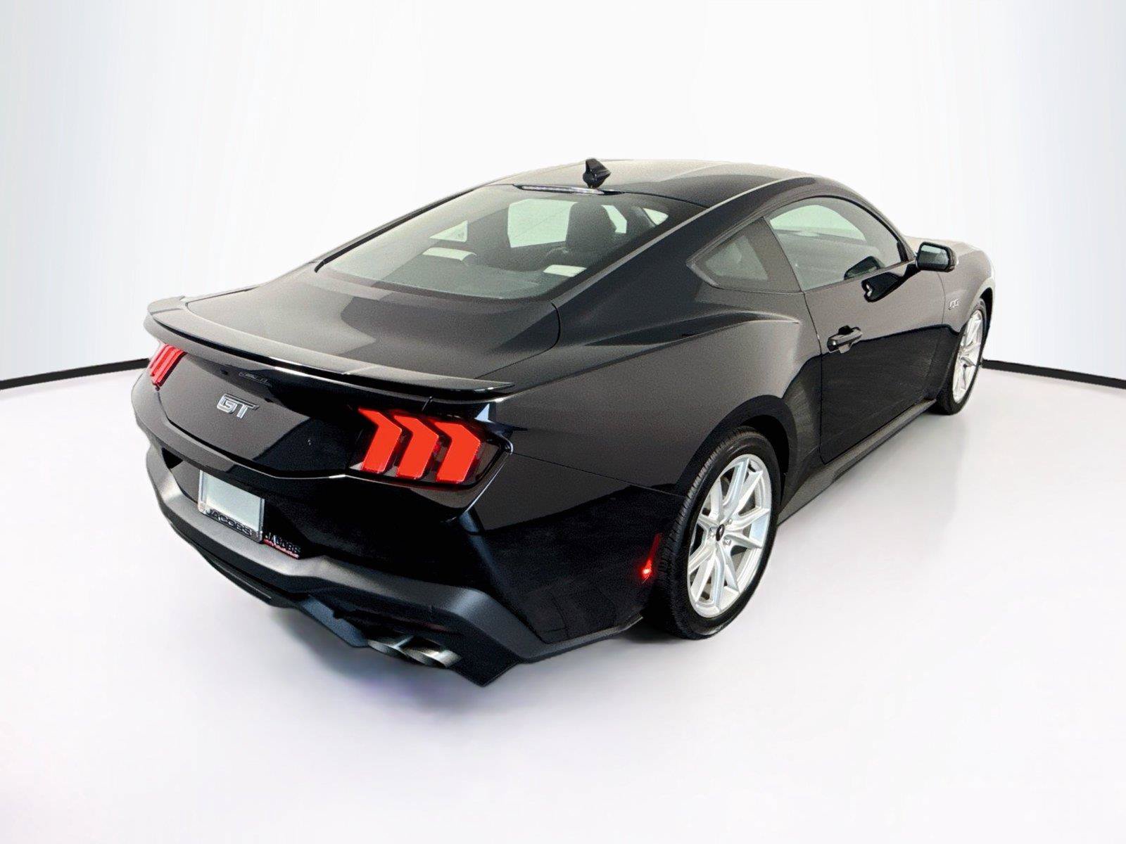Used 2025 Ford Mustang GT Premium RWD image 5