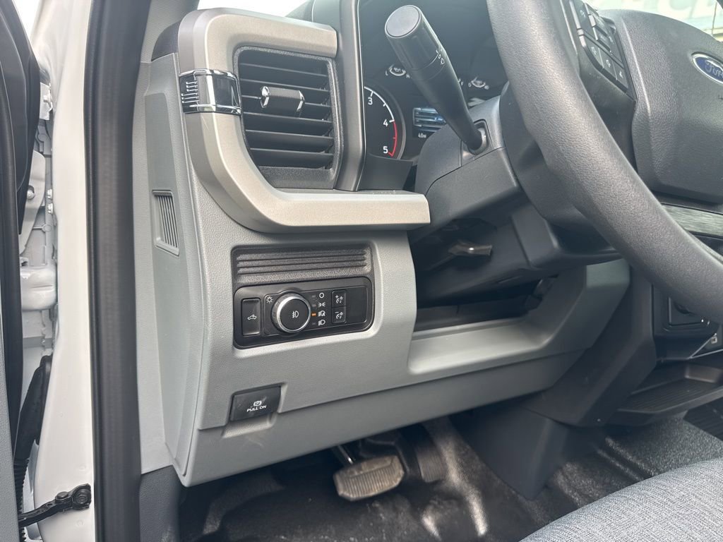 New 2026 Ford F450 XL w/ XL Chrome Package image 8