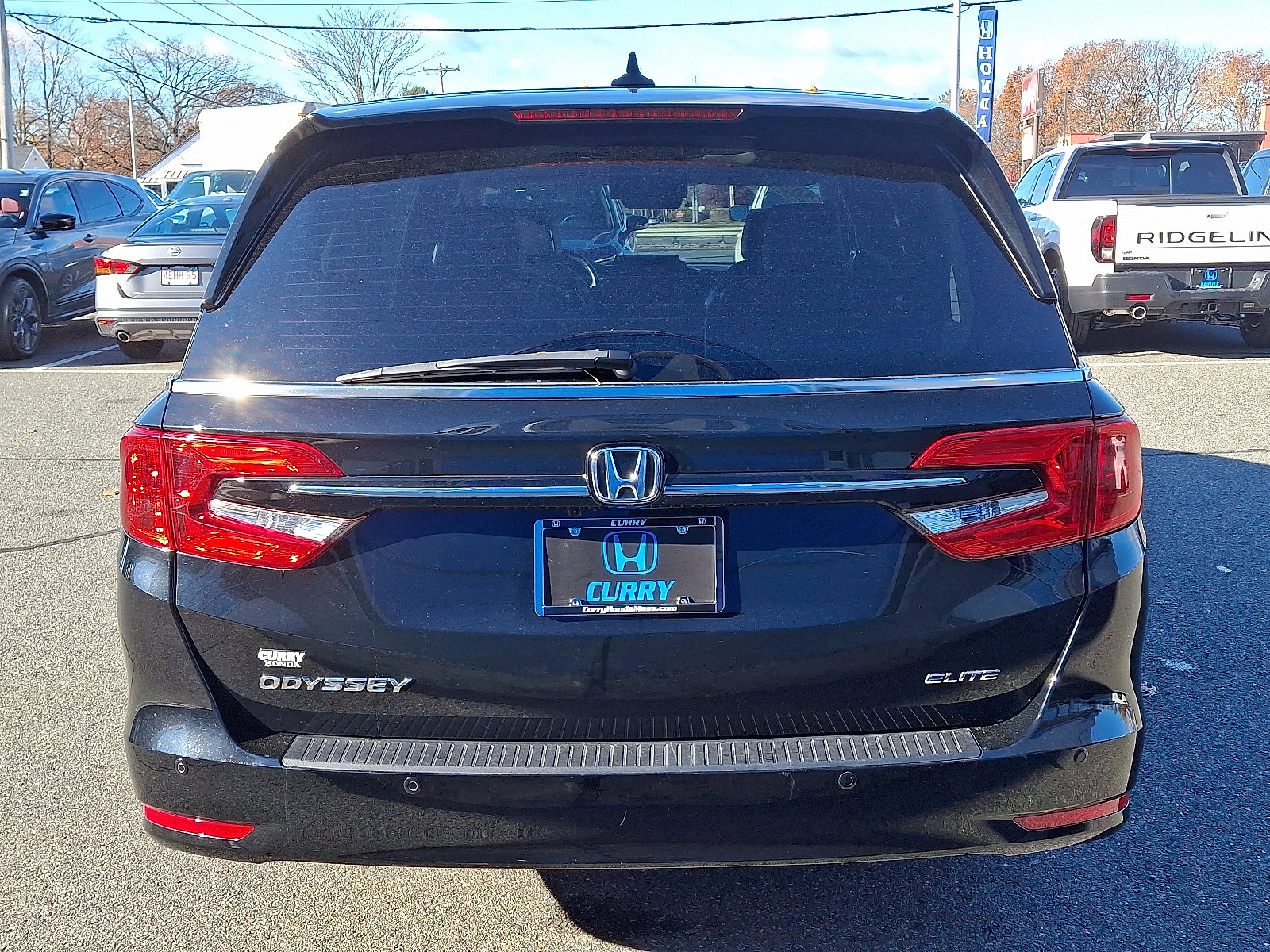 Used 2023 Honda Odyssey Elite image 5