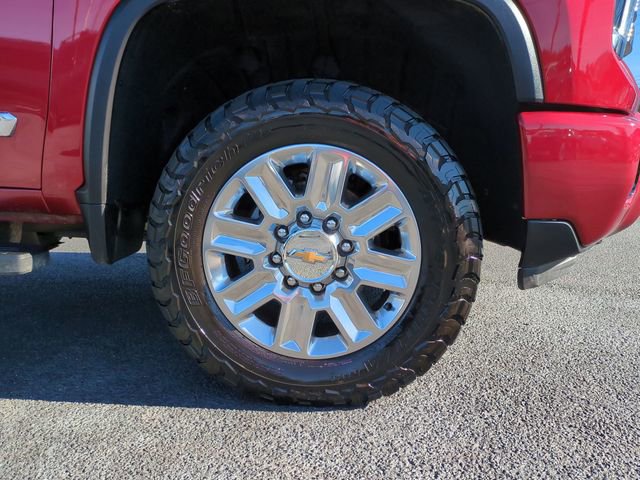 Used 2025 Chevrolet Silverado 2500 High Country w/ Technology Package AWD/4WD image 13