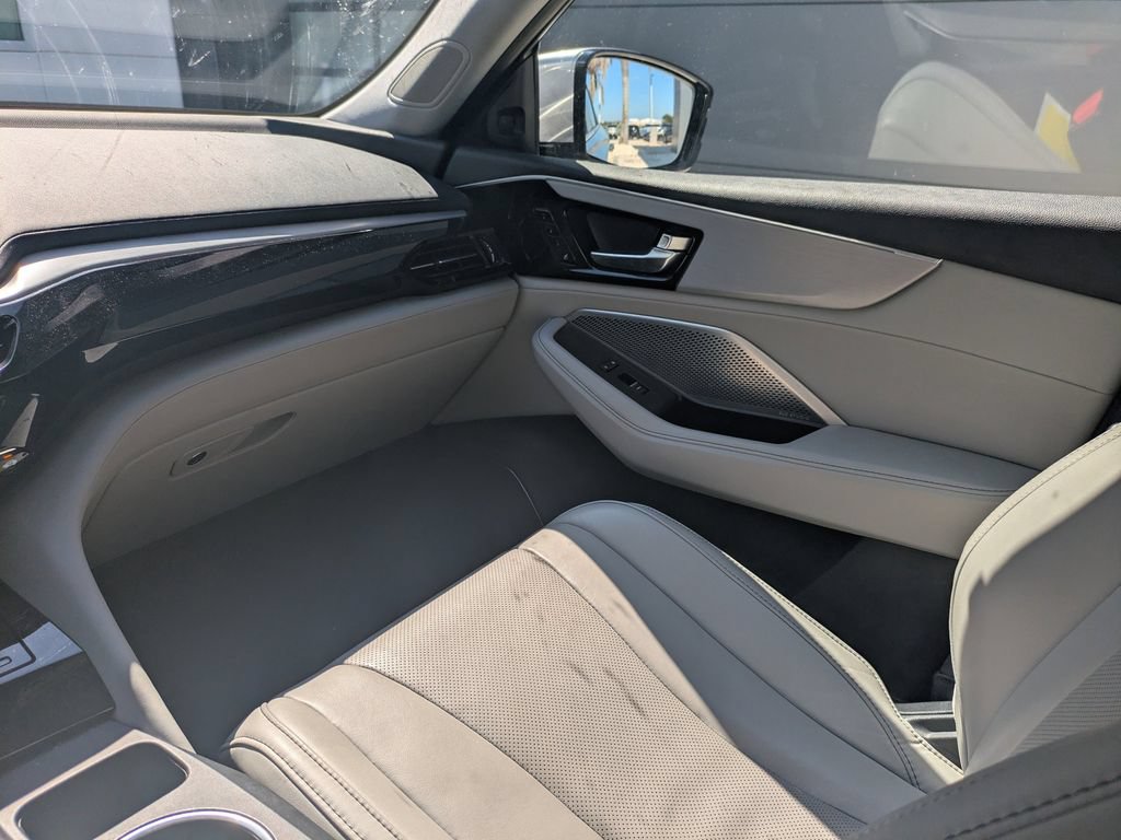 Used 2022 Acura MDX FWD w/ Technology Package image 17