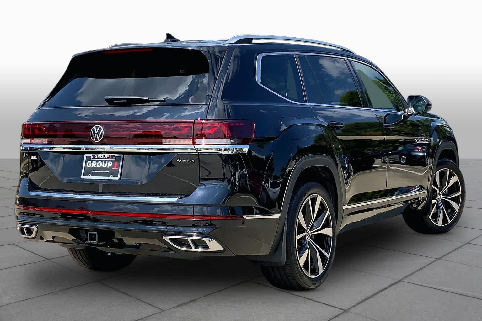 Used 2025 Volkswagen Atlas SEL Premium R-Line AWD/4WD image 13