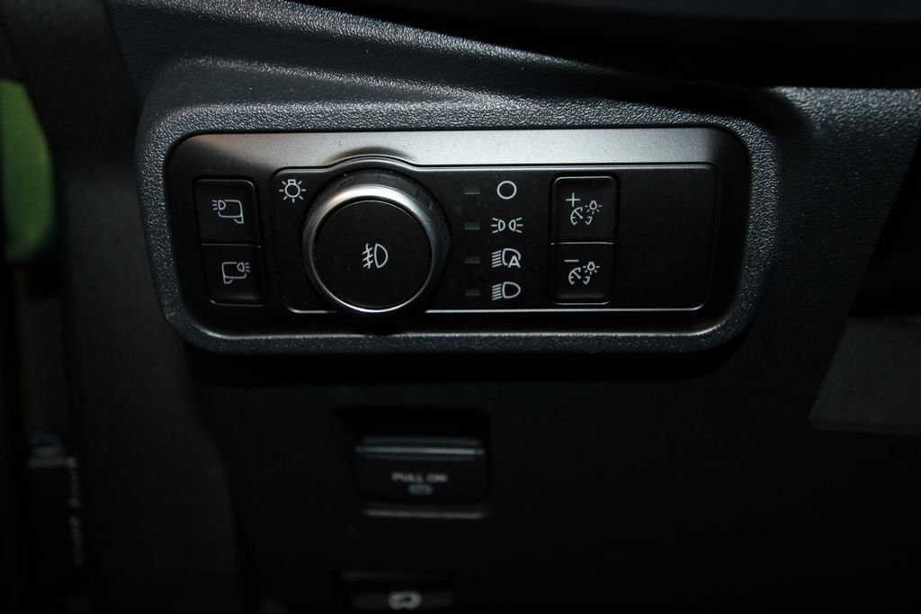 Used 2025 Ford Bronco Outer Banks image 7