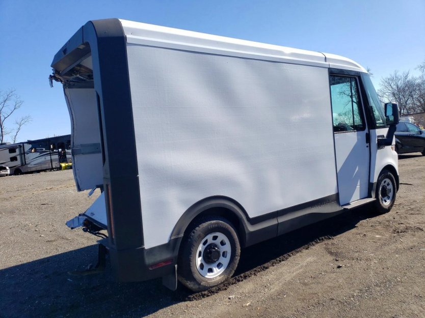 Used 2025 Chevrolet Brightdrop 400 image 5