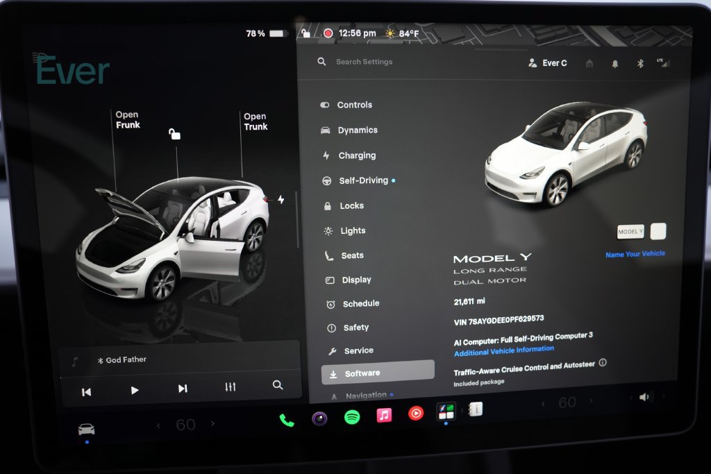 Used 2023 Tesla Model Y Long Range AWD/4WD image 7