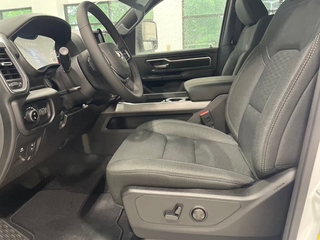 New 2026 RAM 1500 Big Horn AWD/4WD image 2