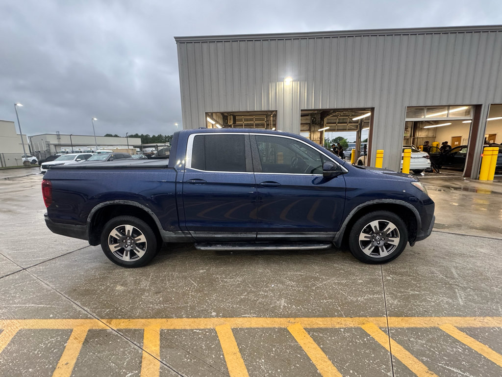 Certified 2017 Honda Ridgeline RTL image 9
