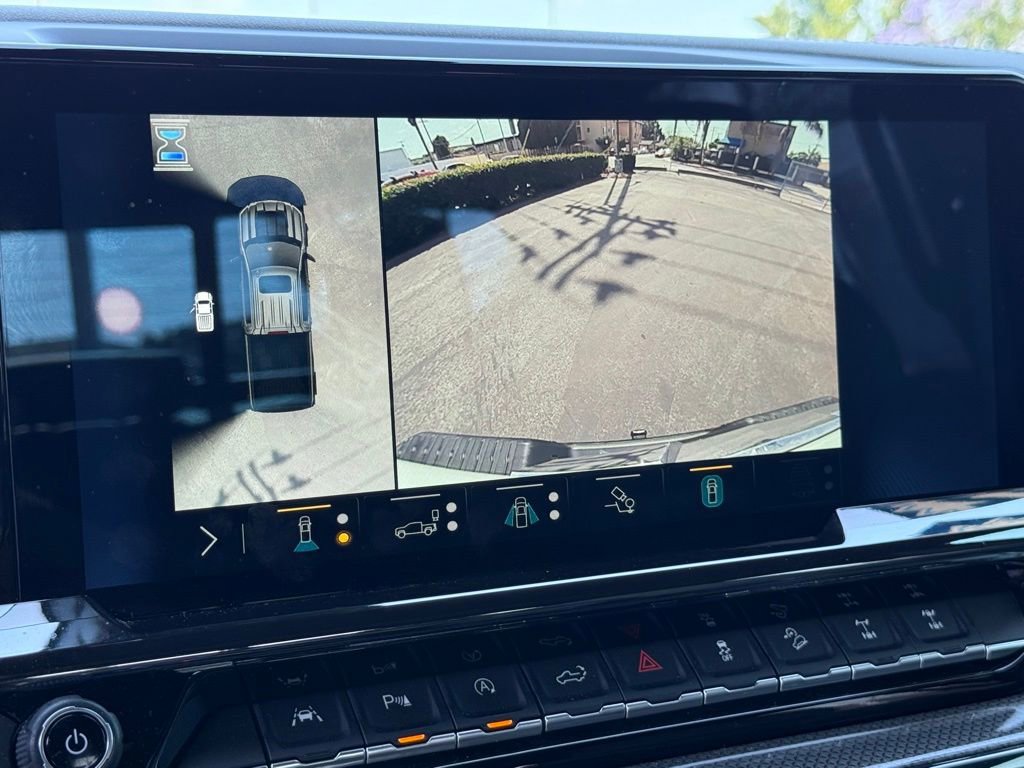 Used 2022 Chevrolet Silverado 1500 ZR2 w/ Technology Package image 30