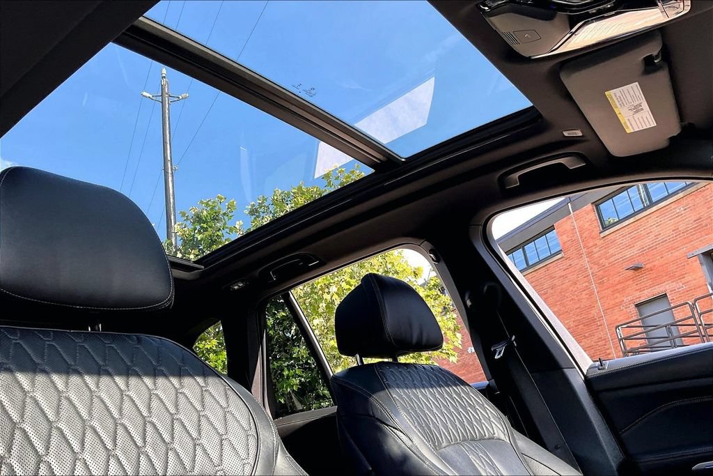 Used 2024 BMW X5 M60i AWD/4WD image 24