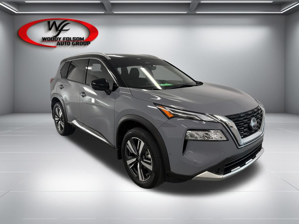 Used 2023 Nissan Rogue Platinum w/ Platinum Premium Package FWD image 3