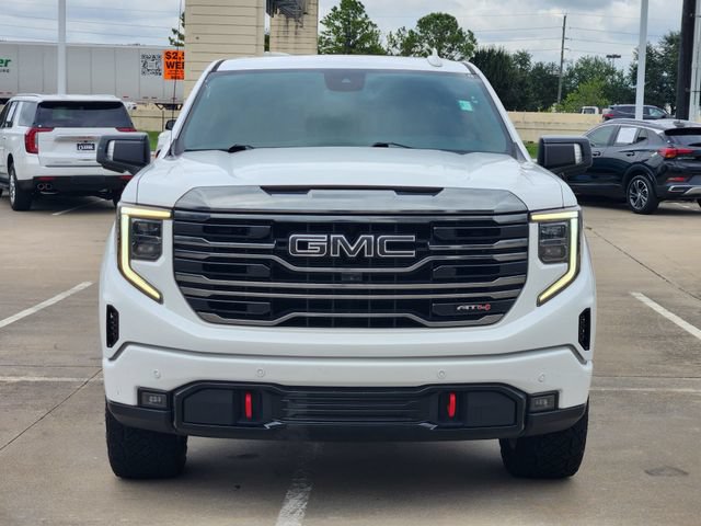 Used 2024 GMC Sierra 1500 AT4 w/ AT4 Premium Package AWD/4WD image 2