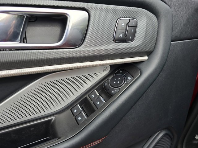Used 2025 Ford Explorer ST w/ Sun And Sound Package image 21