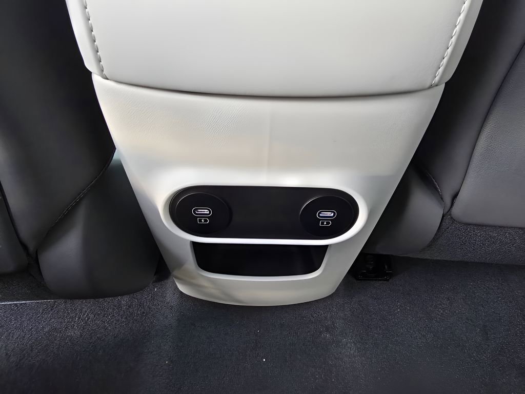 New 2026 Hyundai Ioniq 5 SEL image 28