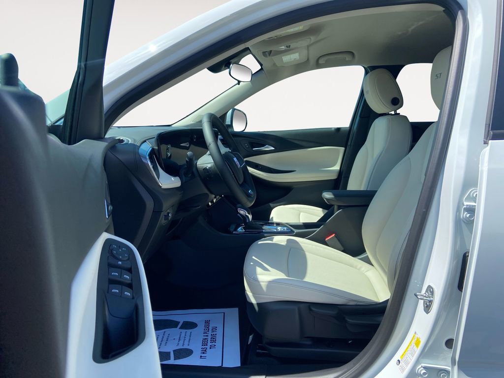 New 2026 Buick Encore GX Sport Touring FWD image 9
