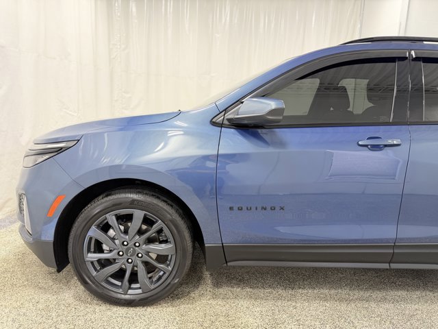 Used 2024 Chevrolet Equinox RS w/ LPO, Floor Liner Package FWD image 4