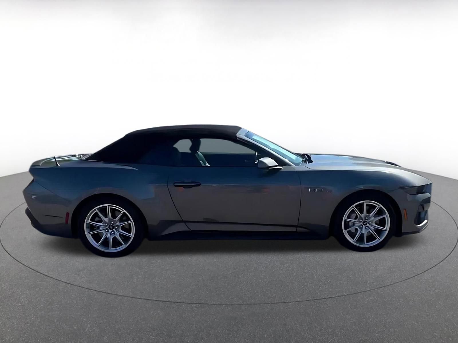 Used 2025 Ford Mustang GT Premium RWD image 15