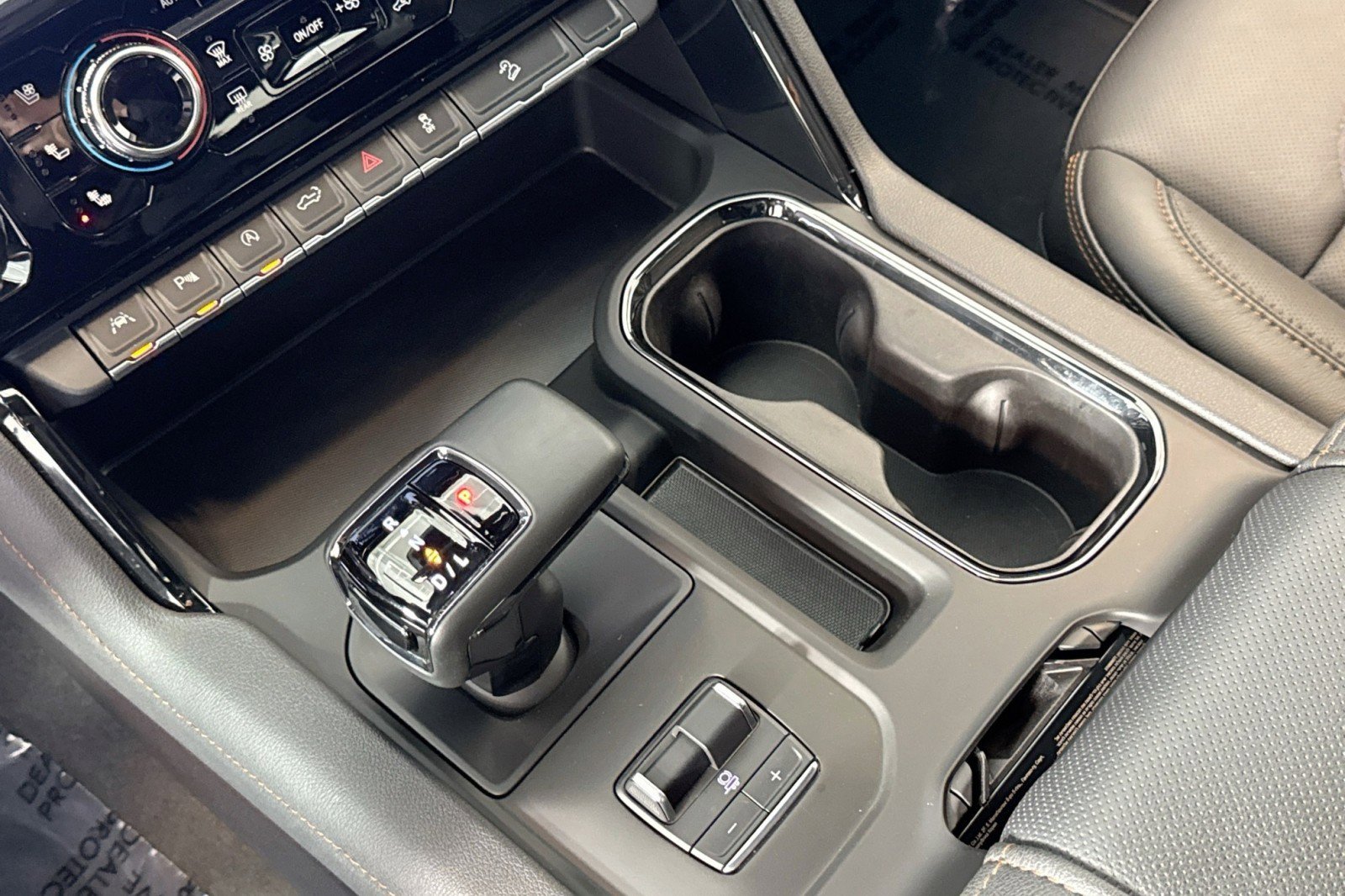 Used 2025 GMC Sierra 1500 AT4 image 16