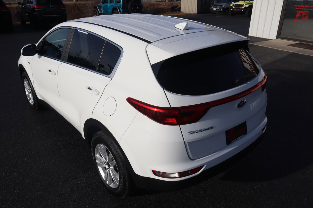 Used 2019 Kia Sportage LX image 14