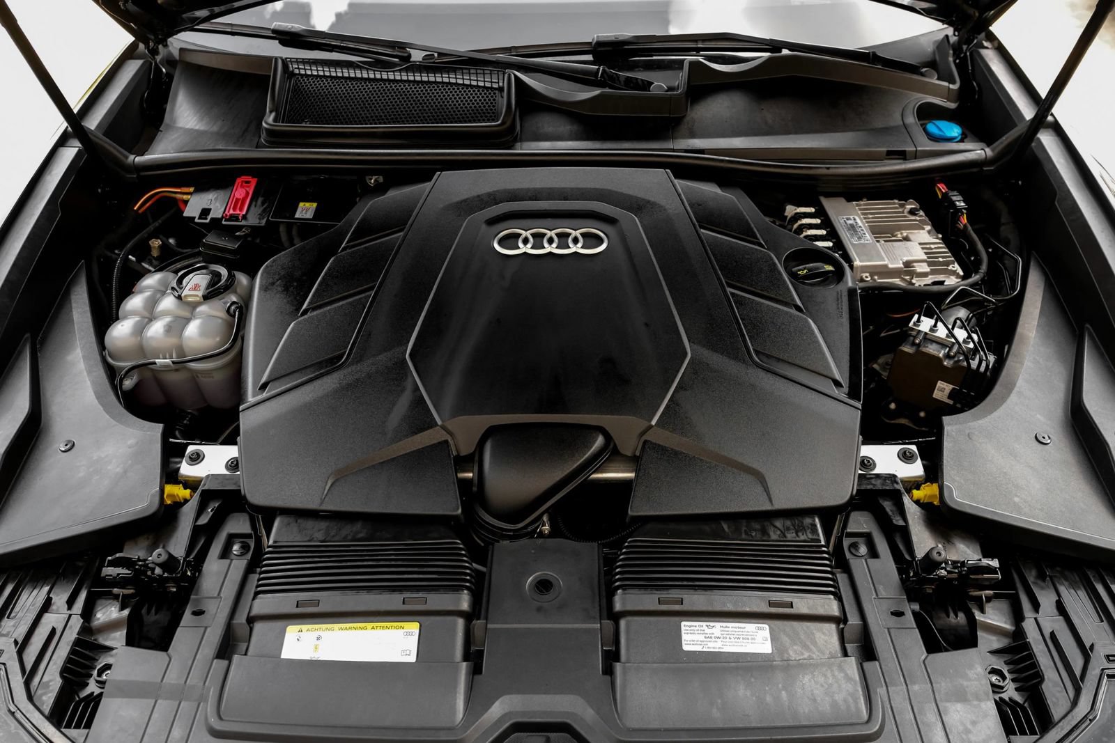 Used 2020 Audi Q8 Prestige w/ Prestige Package AWD/4WD image 47