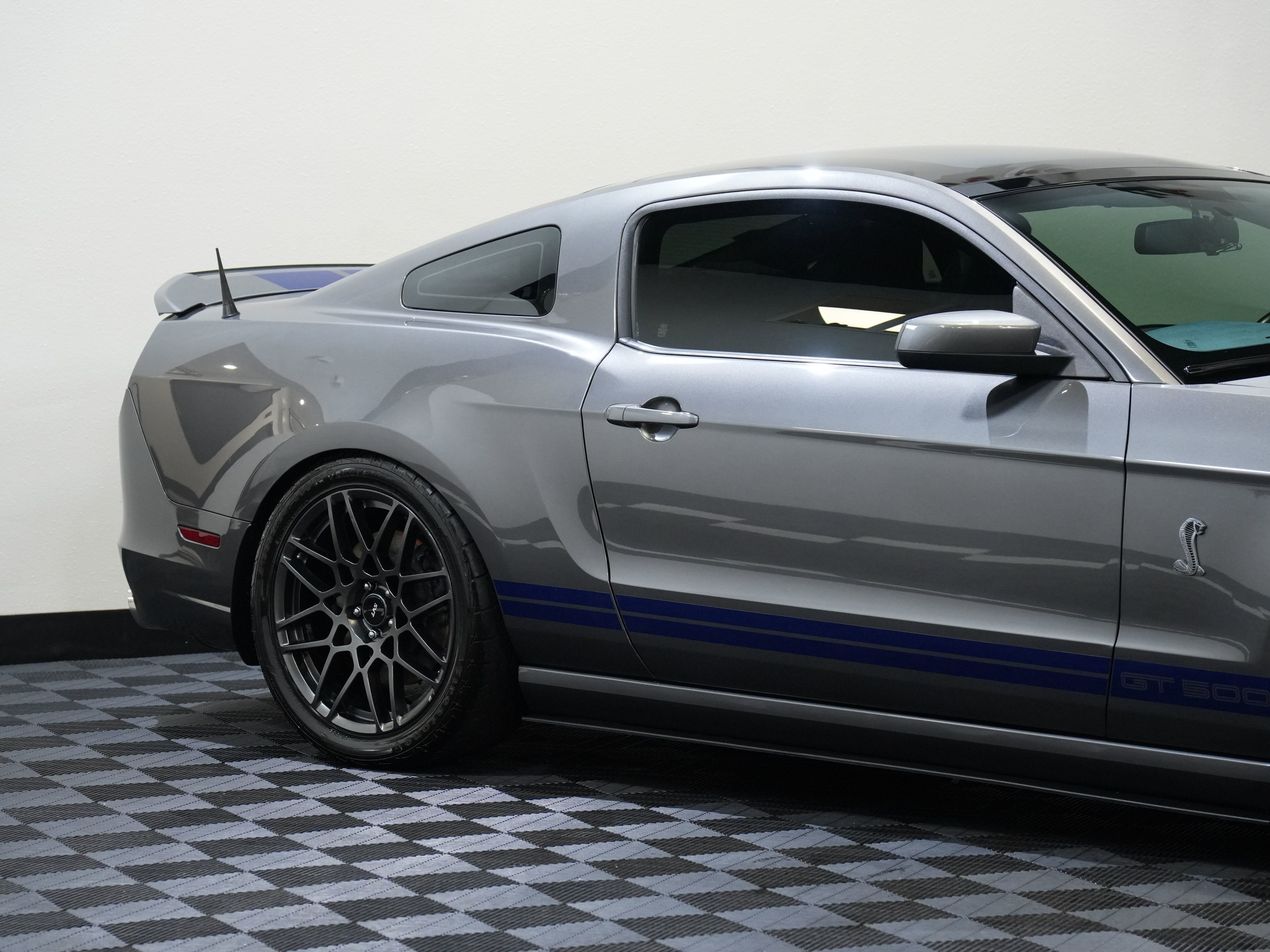 Used 2014 Ford Mustang Shelby GT500 w/ Equipment Group 821A RWD image 14
