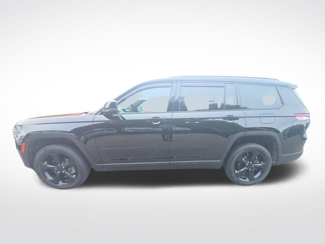 Used 2024 Jeep Grand Cherokee L Laredo RWD image 3