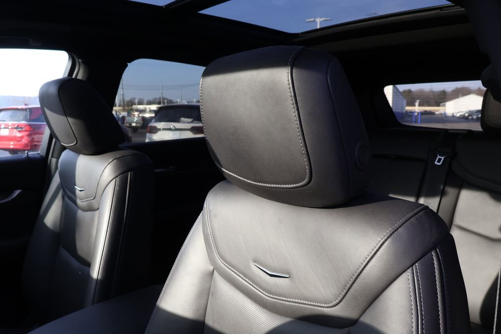 Used 2025 Cadillac XT5 Premium Luxury image 33