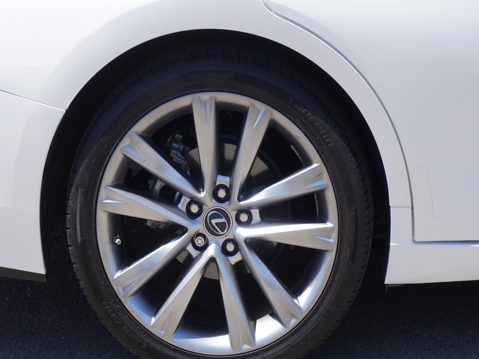 Used 2024 Lexus ES 350 w/ Premium Package FWD image 5