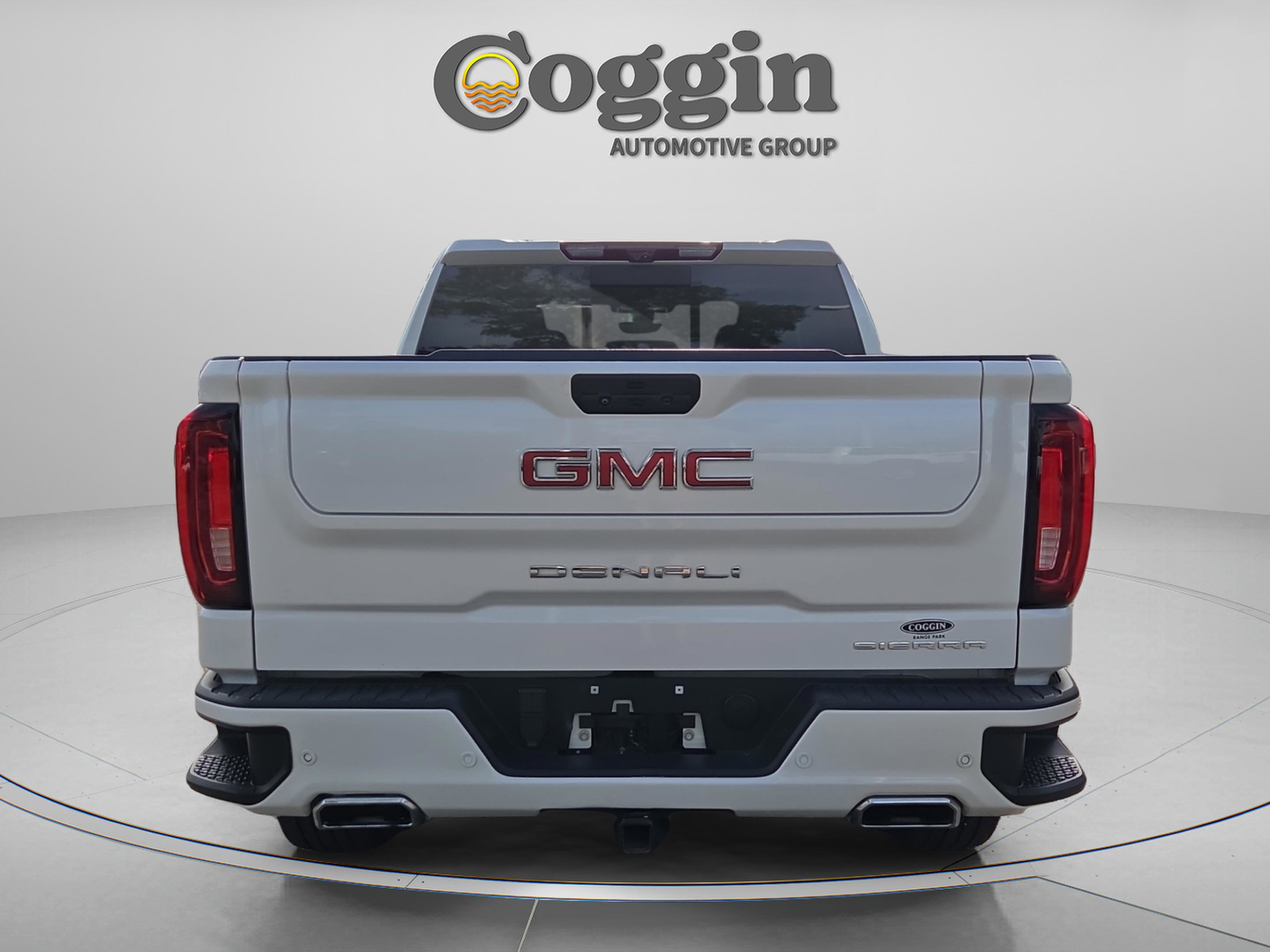 Used 2022 GMC Sierra 1500 Denali w/ Denali Reserve Package AWD/4WD image 4