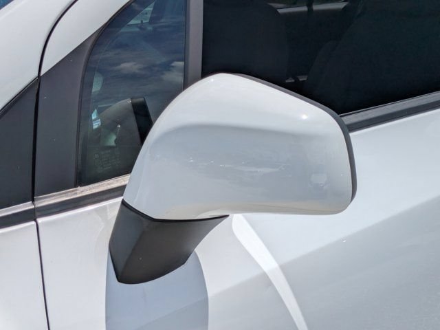 Used 2021 Chevrolet Trax LS w/ Tint and Cruise Package FWD image 12
