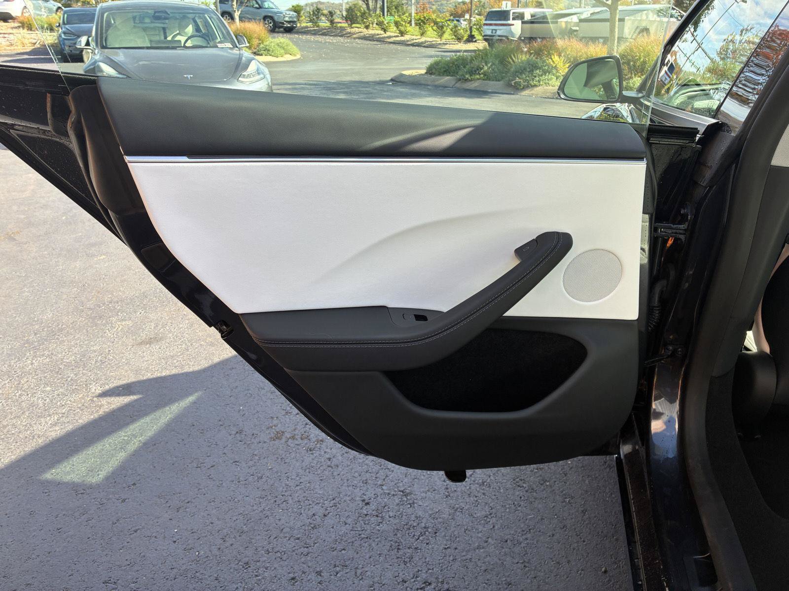 Used 2025 Tesla Model 3 Long Range RWD image 14