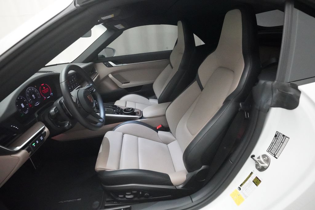 Certified 2025 Porsche 911 Carrera RWD image 12