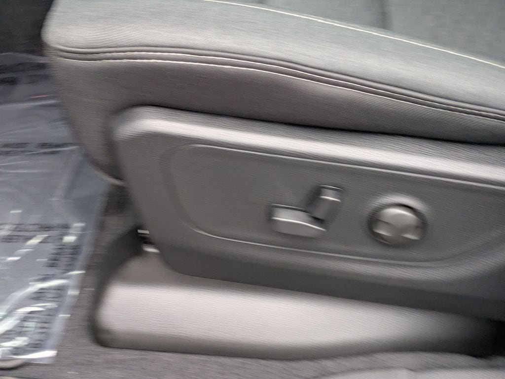 New 2026 RAM 1500 Big Horn AWD/4WD image 13