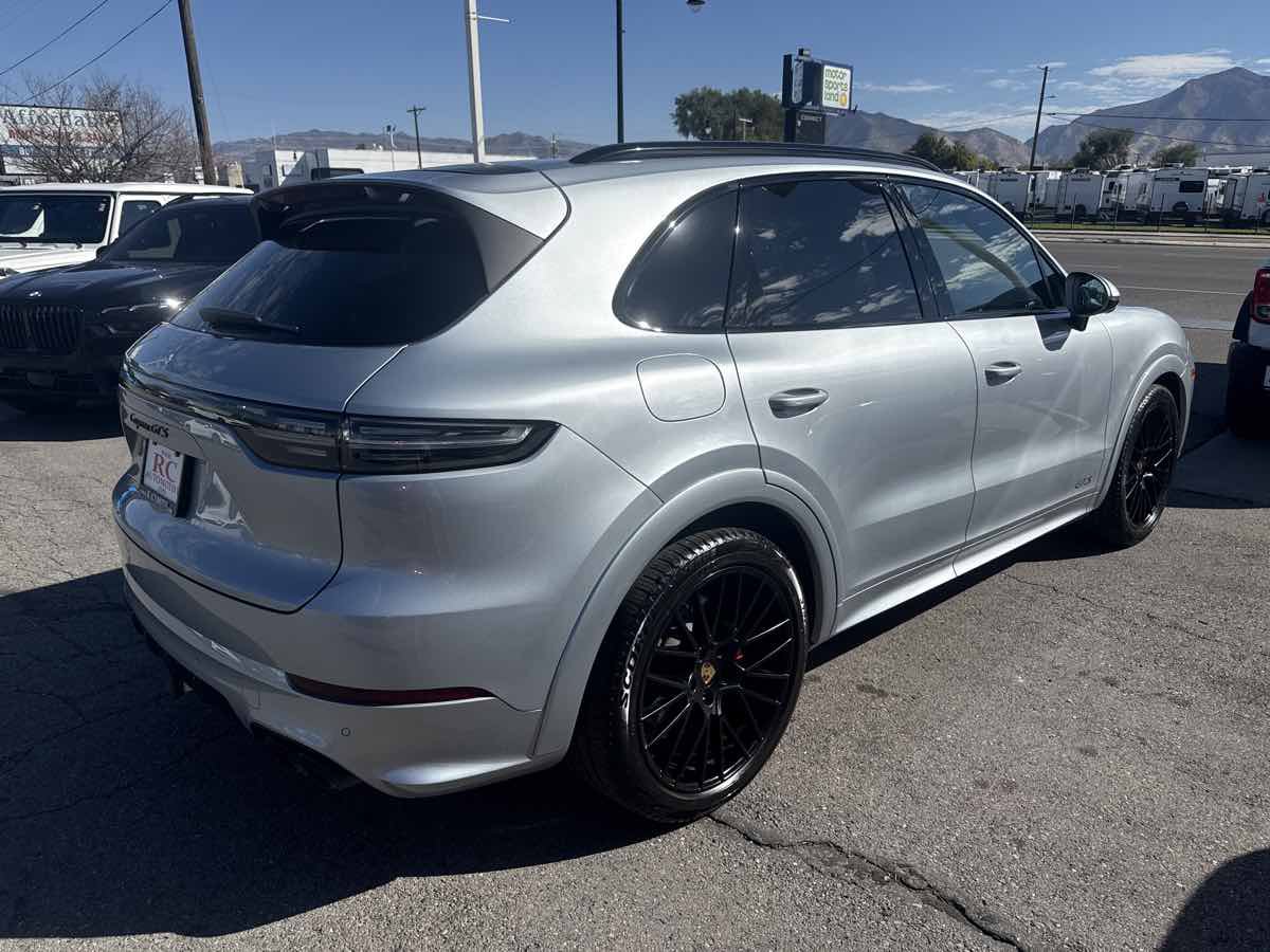 Used 2021 Porsche Cayenne GTS AWD/4WD image 5