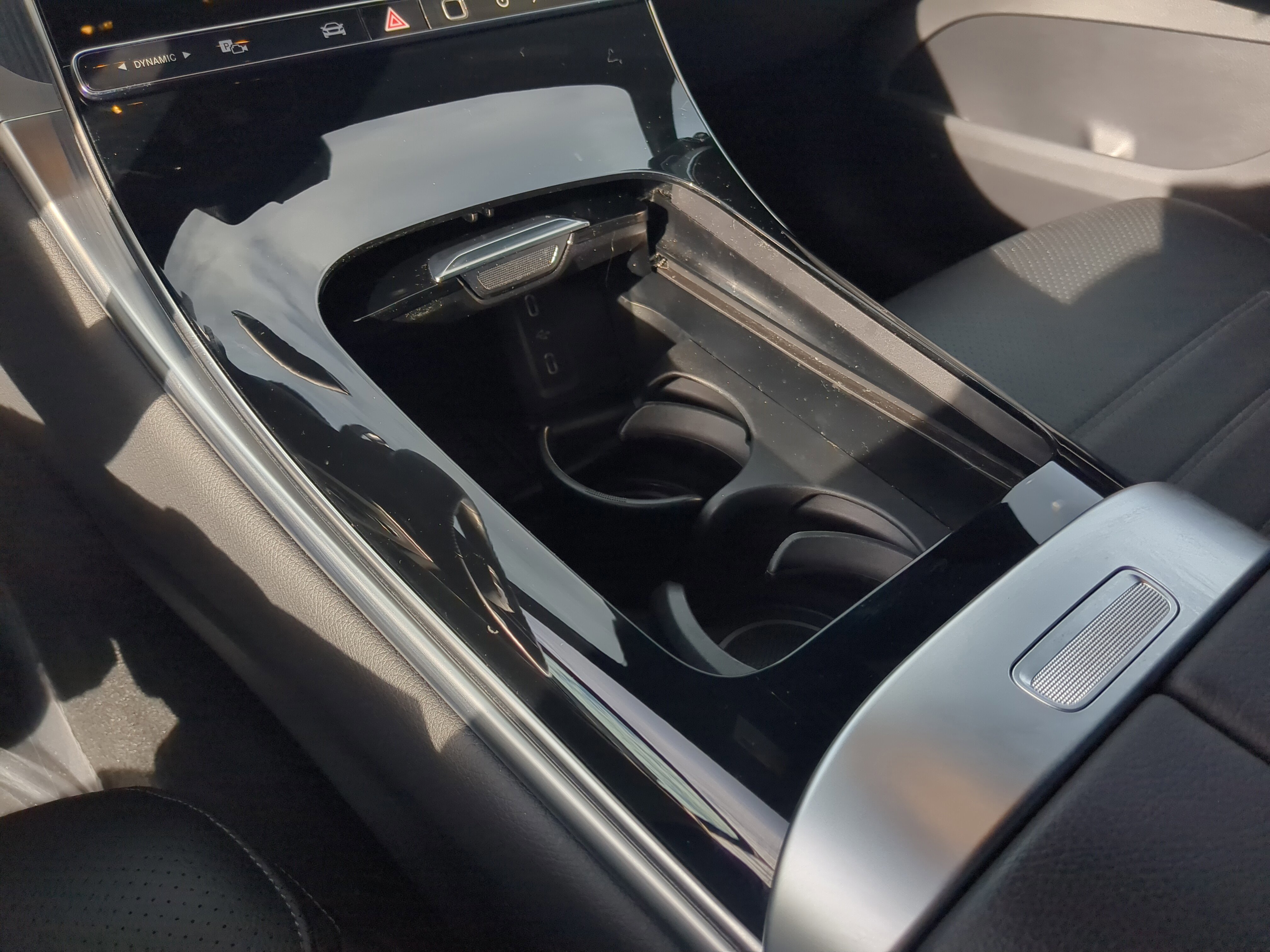 Certified 2025 Mercedes-Benz GLC 300 4MATIC image 27