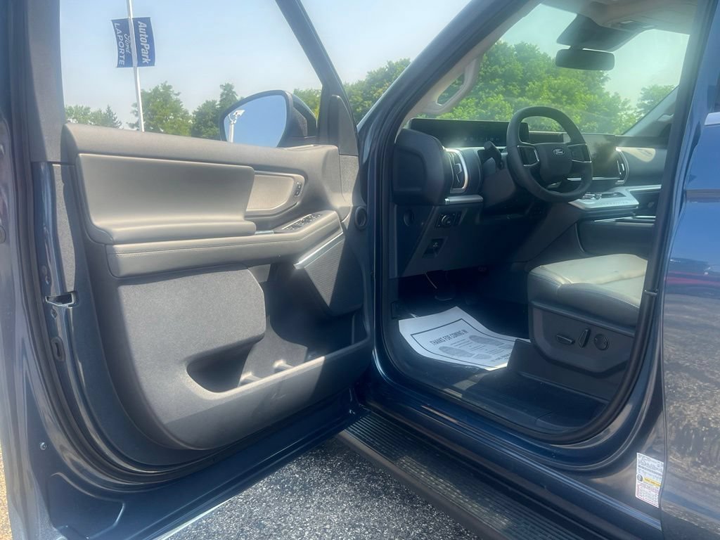 New 2027 Ford Expedition Max Active AWD/4WD image 9