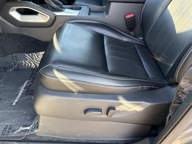 Used 2024 Nissan Frontier SL w/ Technology Package image 11